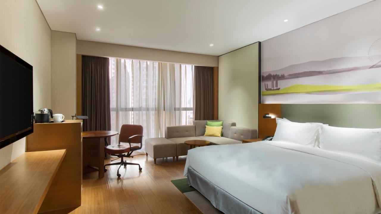 Holiday Inn & Suites Tianjin Downtown By Ihg,Tianjin Drum Tower,Joycity Shopping Mall,Tianjin Ancient Cultural Street,Haihe River,The Porcelain House,Convenient Access To Tianjin Binhai International Airport Exteriör bild