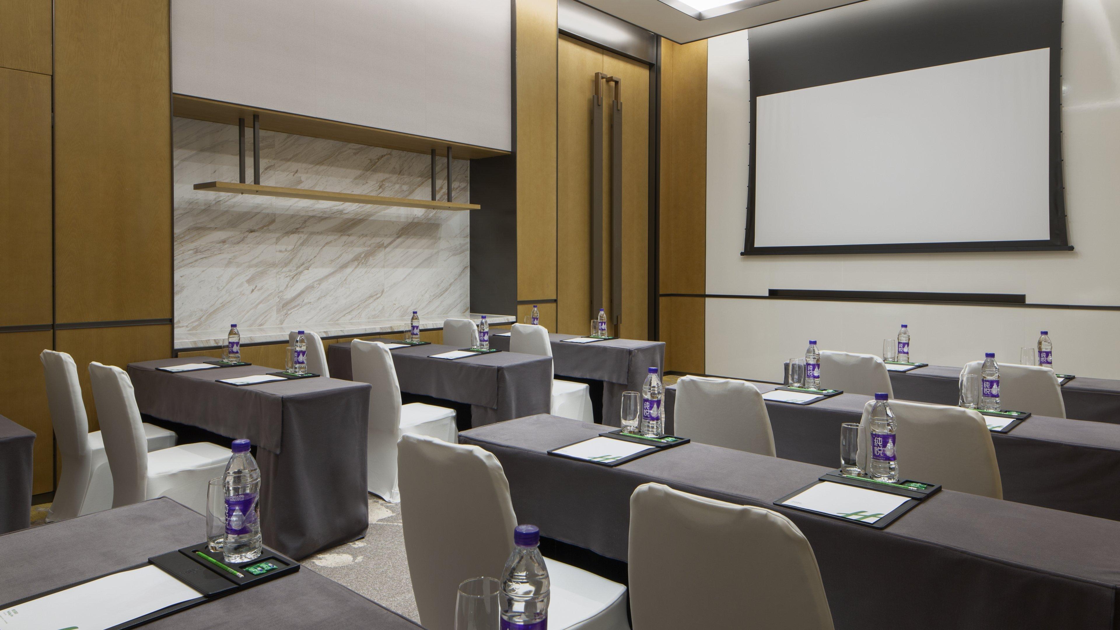 Holiday Inn & Suites Tianjin Downtown By Ihg,Tianjin Drum Tower,Joycity Shopping Mall,Tianjin Ancient Cultural Street,Haihe River,The Porcelain House,Convenient Access To Tianjin Binhai International Airport Exteriör bild