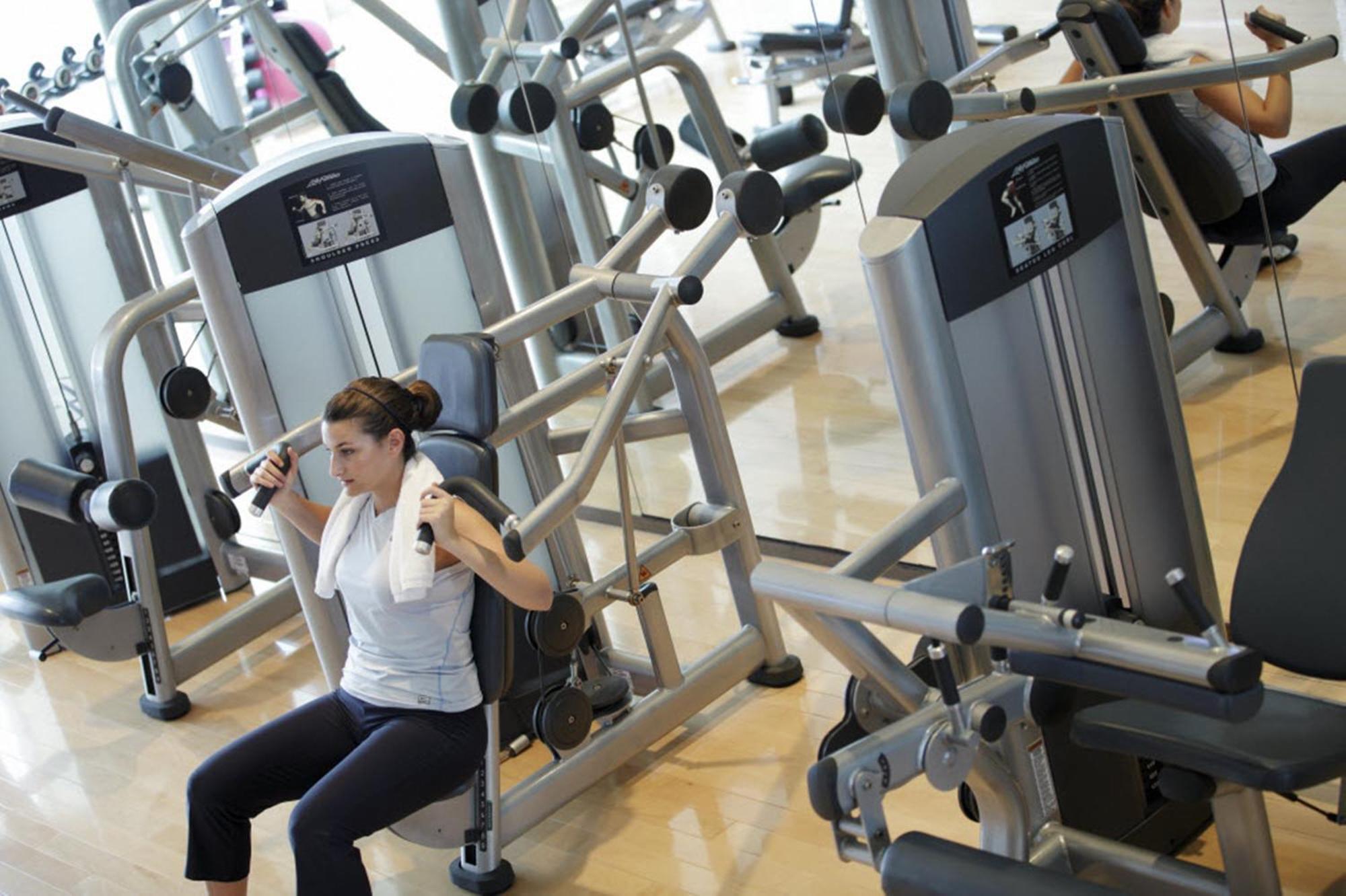 Holiday Inn & Suites Tianjin Downtown By Ihg,Tianjin Drum Tower,Joycity Shopping Mall,Tianjin Ancient Cultural Street,Haihe River,The Porcelain House,Convenient Access To Tianjin Binhai International Airport Exteriör bild